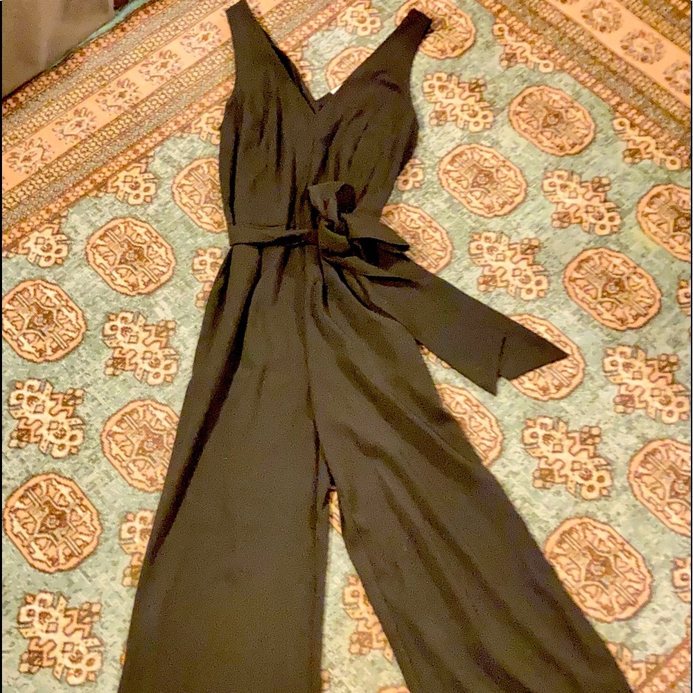 One piece Sleeveless pantsuit